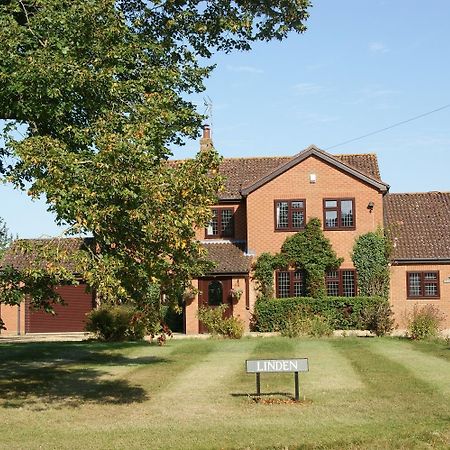 Linden Bed & Breakfast Hillington Exterior photo
